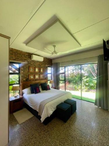 photo_6208366886001512352_x