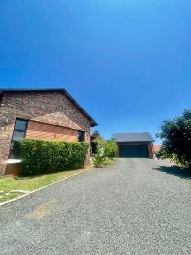 photo_6208366886001512359_y